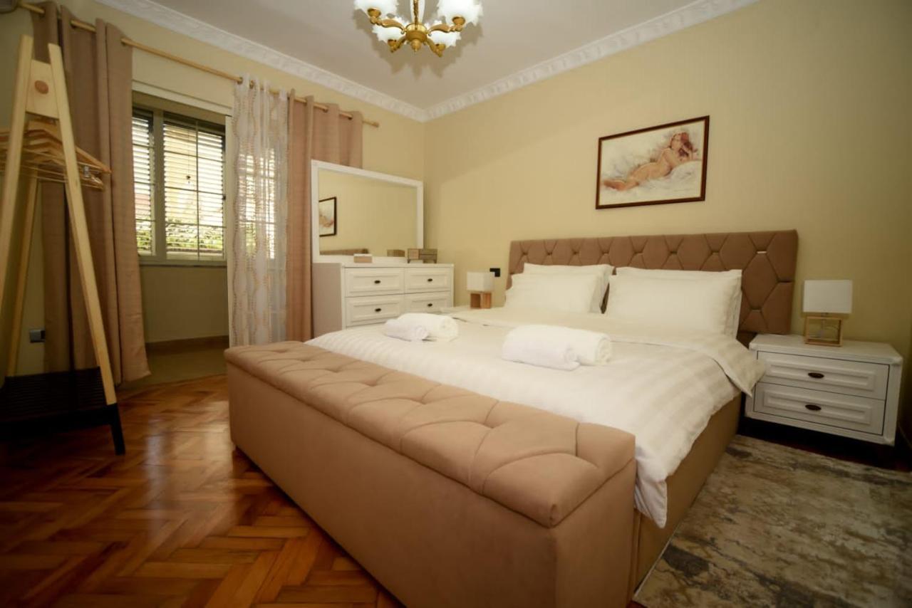 Apartamento Amli Apartament Tirana Exterior foto